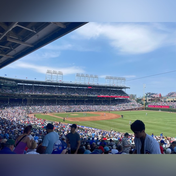 Dooney & Bourke Chicago Cubs Crossbody Purse NWT - Picture 12 of 12